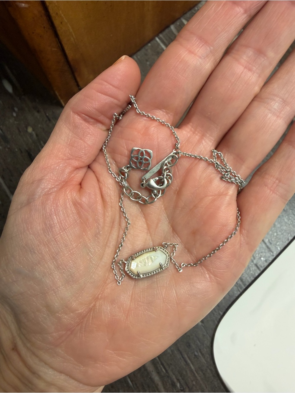 Elisa Silver Pendant Necklace in
Ivory Mother-of-Pearl